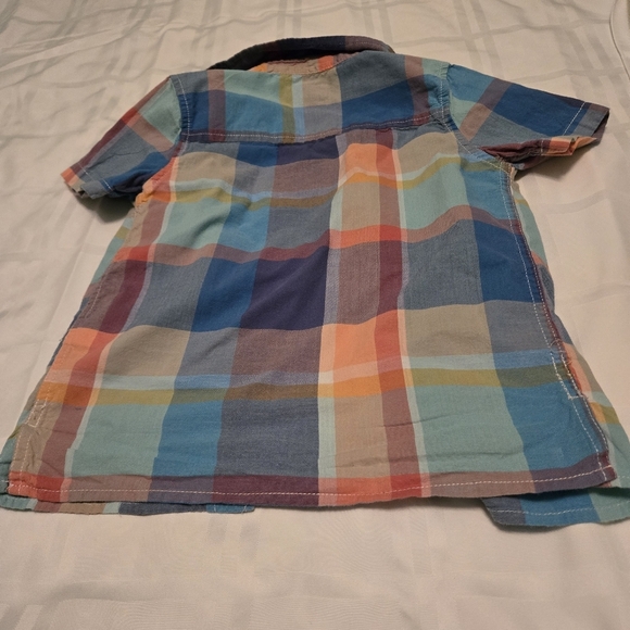 Lot of 2 Boys shirts size 5 and 5/6 *Place* and OshKosh - Picture 3 of 12